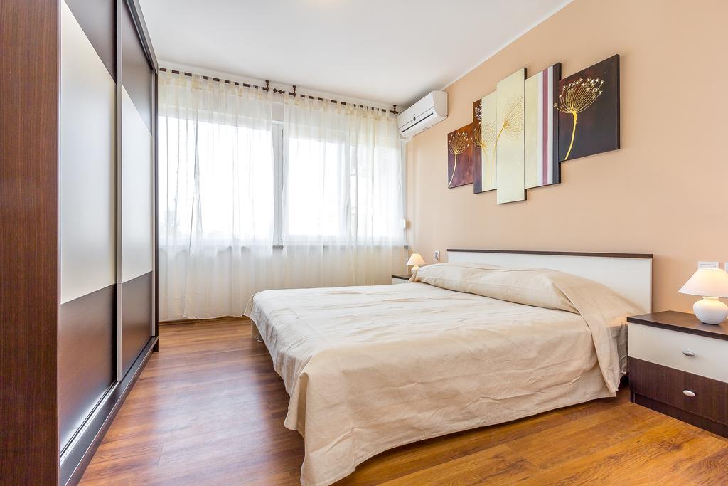 Penthouse Castropola Διαμέρισμα Δωμάτιο φωτογραφία